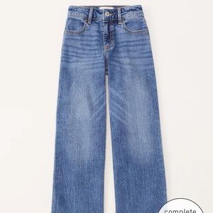 Abercrombie and Fitch wide leg crop Jean